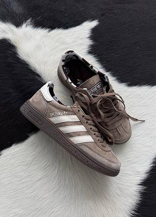 Кроссовки adidas spezial brown beige white cow print