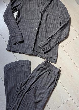 Пижама из вискозы от бренда emporio armani
