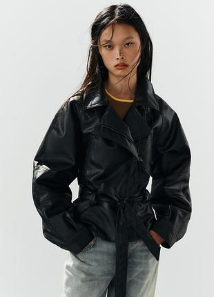 Куртка жіноча чорна штучна шкіра zara new