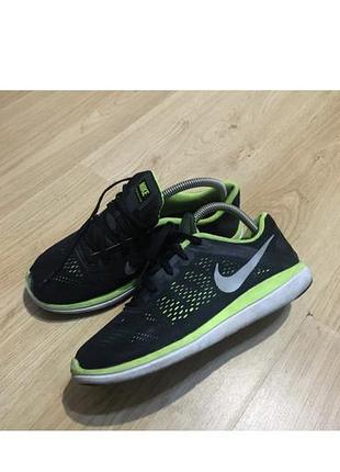 Підліткові бігові кроссівки nike flex 2016 rn