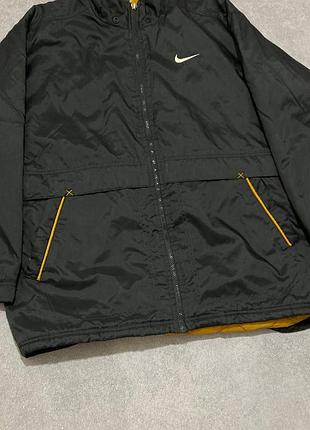 Винтажная курточка куртка nike vintage 90s oval swoosh с большим логотипом м 3