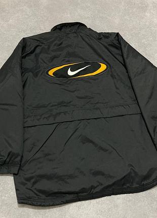 Винтажная курточка куртка nike vintage 90s oval swoosh с большим логотипом м 6