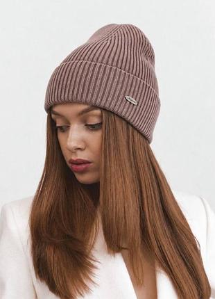 Вязаная женская базовая шапка jacquard пыльная роза