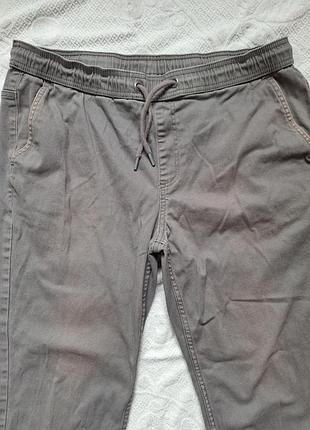 Брюки чоловічі sinsay джогери сіро-коричневі, розмір 36 (xl/l), бавовна