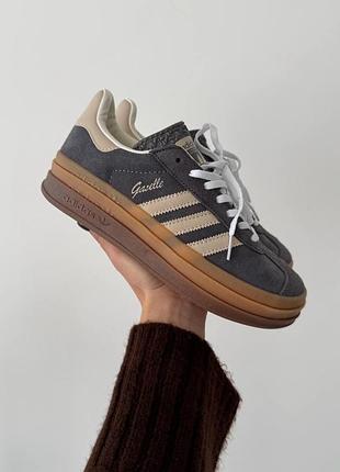 Женские бежевые кроссовки adidas gazelle bold beige white gum х адидас газель 37
