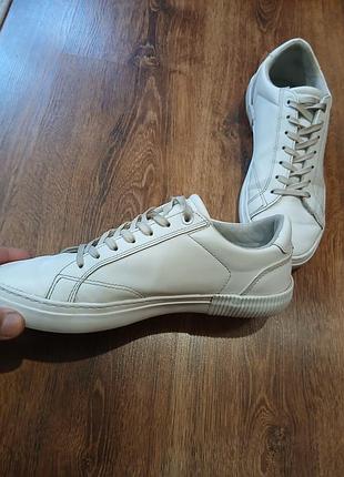Продам чоловічі кросівки бренду pull bear 2