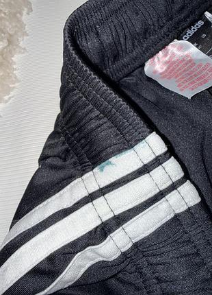 Спортивні підліткові шорти adidas 4