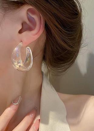Серьги женские прозрачные полукольца хамелеоны fashion jewelry белые
