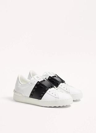 Valentino garavani rockstud untitled 43