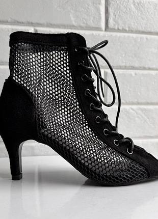 Професійне взуття для танців high heels, каблук 7 см, устілка 23 см