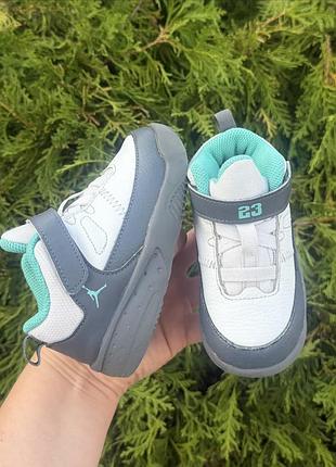 Кросівки jordan 25р(14,5см)