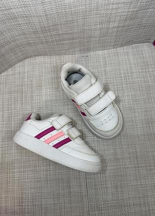 Оригінальні кросівки adidas липучка дівчинка