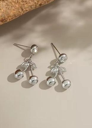 Серьги вишни черешни с камешками нержавеющая сталь stainless steel