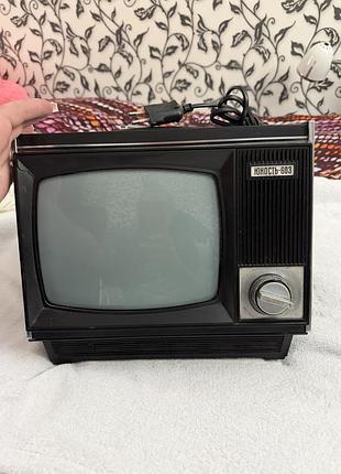 Телевізор юность 603