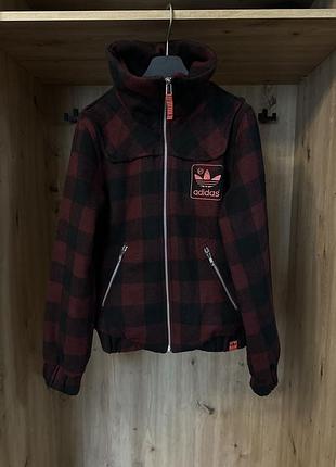 Куртка жіноча adidas originals чорно-бордова в клітинку, демісезонна