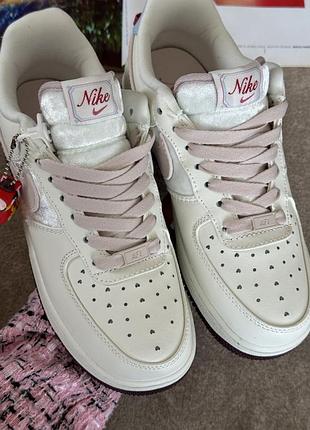 Nike air force valentine’s 2026 4