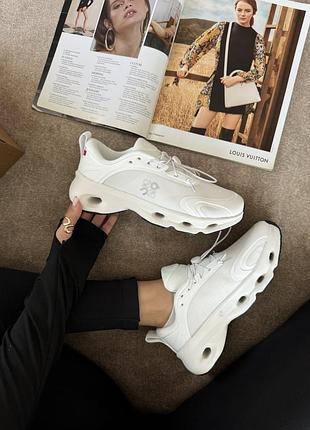 On cloudsolo x loewe white