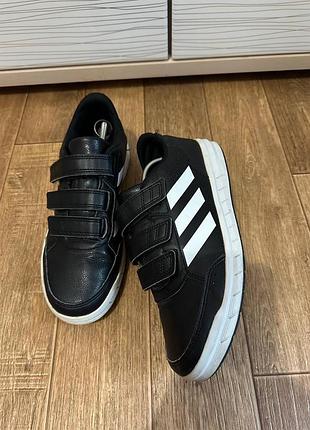 Кросівки adidas 6
