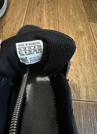 Кросівки adidas 10