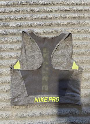 Спортивний топ nike 2