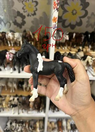 Коні фірми шляйх та колекта schleich collecta