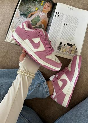 Nike sb dunk low white pink