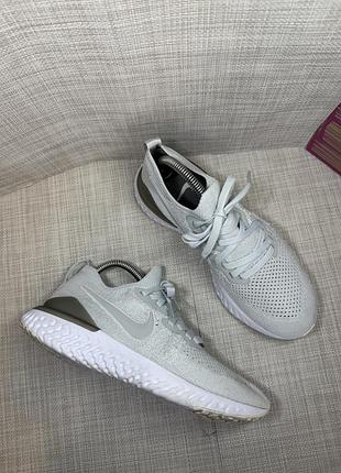 Оригінальні кросівки nike