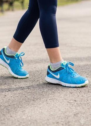 Кроссовки женские nike 38