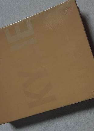 Хайлайтер kylie cosmetics пресований 2
