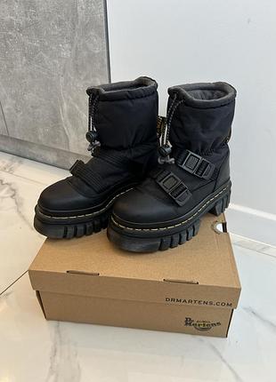 Уггі жіночі dr. martens audrick padded lo чорні