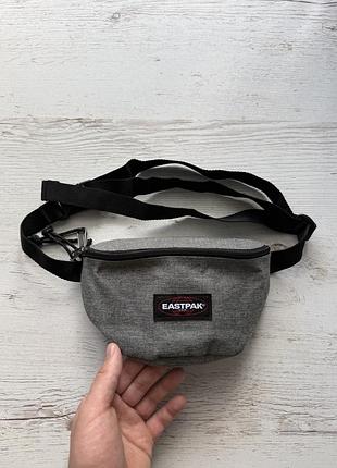 Бананка eastpak оригінал