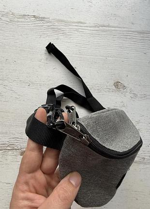 Бананка eastpak оригінал 4