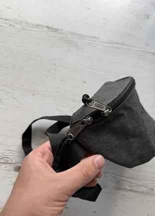 Бананка eastpak оригінал 4