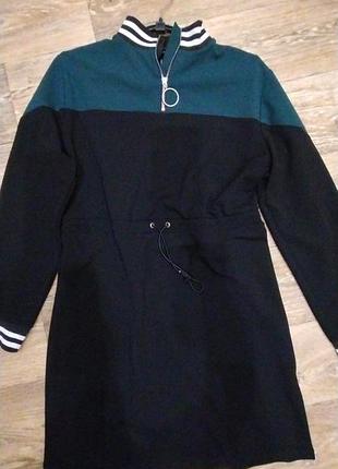 Сукня ,плаття спортивне ,розмір вказаний xl .
