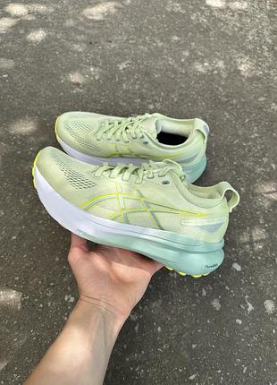 Бігові кросівки asics gel-kayano 24,5 см