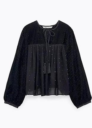 Черная блуза с бархатными рукавами и свободного кроя zara
