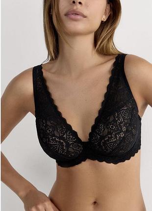 Бюстгальтер intimissimi.