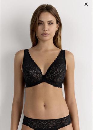 Бюстгальтер intimissimi. 2