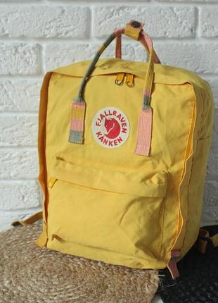 Известный вместительный рюкзак fjallraven kanken. текстиль.