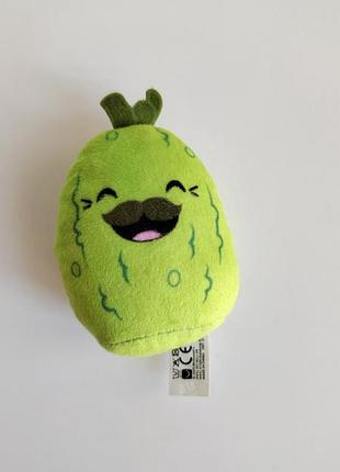 Мягкая игрушка коллекционная огурец макдональдс хеппи мил charles the pickle with mustache squishmallows чарльз соленой огурец mcdonald's happy meal 2