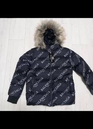 Демісезонна куртка balenciaga