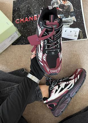 Off-white right back burgundy 9