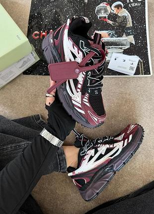 Off-white right back burgundy 3