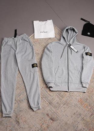 Мужской зимний спортивный костюм stone island с капюшоном серый комплект стон айленд толстовка штаны футболка шапка xl (b)