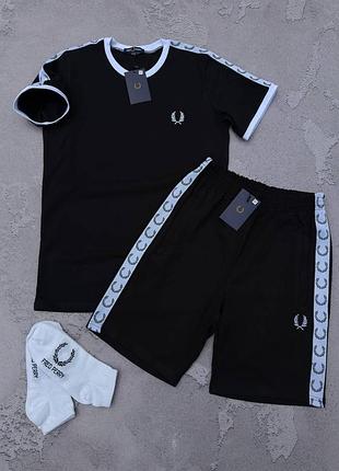 Мужской летний костюм fred perry футболка и шорты черный комплект фред перри с лампасами (b)