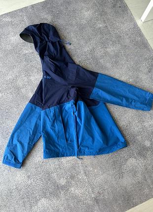 Мембранна куртка на gore-tex