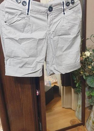 Шорты полоскатый прринт, размер м