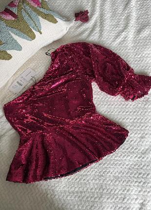 Новый лимитированный топ zara limited edition с пайетками на одно плечо, цвет фуксия, размер s.