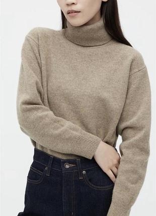 Теплий светр з ніжної вовни uniqlo