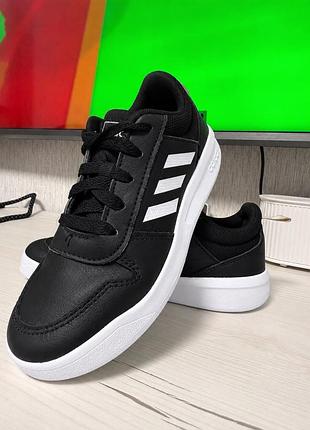 Шкіряні кросівки adidas